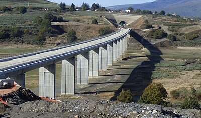 Amberg Engineering - Untertagbau - Spezialtiefbau - Tunnelbau - Ingenieurbau - Metro - Bahn - Strasse - Versorgungstunnel - Unterirdische Räume - Bauwerkserhaltung - Planung - Design - Statik - Projektmanagement - Geotechnik - BIM - Aerodynamik - Lüftung - Risiko Sicherheitsmanagement - Referenzen - Projekte - Gotthard Basistunnel - Brenner Basistunnel - Albula Tunnel - Metro Bukarest - Flughafen Montreal - Chip Fabrik - Versuchsstollen - Hochgeschwindigkeitszug - Versorgungseinrichtungen - Nuklearer Abfall - Amberg Engineering - Schweiz - Management Team - Marktverantwortliche - Nachhaltigkeit - Fachverbände - Karriere - Jobs - News - Events - Company Engineering - Underground construction - Specialist deep construction - Tunneling - Civil engineering - Metro - Railway - Road - Utility tunnel - Subterranean spaces - Structural maintenance - Planning - Design - Statics - Project management - Geotechnics - BIM - Aerodynamics - Ventilation - Risk & Safety Management - References - Projects - Gotthard Base Tunnel - Brenner Base Tunnel - Albula Tunnel - Bucharest Metro - Montreal Airport - Underground chip factory - Test gallery - High-speed train - Utility facilities - Nuclear waste - Amberg Engineering - Switzerland - Management Team - Market Managers - Sustainability - Associations - Careers - Jobs - News - Events