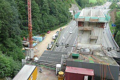 Amberg Group - BIM - BIM Building Information Modeling - BIM für Infrastrukturplanung - BIM Modell - CAD - Datamanagement - Digital Twin - Digitaler Tunnel - Digitaler Zwilling - Digitaler Zwilling Logistik - Digitales Bauen - Digitalisierung - Digitalisierung Baustelle - Digitalisierung Industrie 4.0 - Digitalisierung Logistik - IOT - Unterhaltsarbeiten - Zustandserfassung - Zustandserfassung Betonbauwerke - Zustandserfassung Verkehrsflächen - Bauwesen - Geomatik - Hochbau - Tiefbau - Infrastruktur - Infrastrukturplanung - Infrastrukturbau - Infrastrukturbauten - Infrastrukturplanung mit BIM - Instandsetzung - Kommunale Infrastruktur - Öffentliche Infrastruktur - Personenverkehr - Schiene - Strasse - Strassenbau - Strategische Infrastrukturplanung - Verkehrsentwicklung - Verkehrsinfrastruktur - Vermessung - Vernetzte Mobilität - Baustellenlogistik - Baustellenmanagement - Transportlogistik - City Hub - Stadtlogistik - Bauwerksmonitoring - GeoMonitoring - Objektüberwachung - Schadensbewertung - Software für Objektüberwachung - Nachhaltigkeit - Green Farming - Lärmschutz - Restwassernutzung - Architektur - Design - Facility Management - Gebäudetechnik - Hochbau - Innenarchitektur - Landschaftsarchitektur - Liegenschaftsverwaltung - Stadtentwicklung - Stadtplanung - Städtebau - Smart City - Smart City Hub - Smart City Projekte - Tunnel - Tunnelbau - Tunnelunterhalt - Untertagebau - Versorgungsinfrastruktur - Energie - CO2 Neutral - Solarenergie - Windenergie - Wasser - Abwasser - Versorgungsmanagement - Sicherheitsmanagement - Eventlocation - Seminarraum - Teambuilding - Firmenausflug - Hochzeitslocation - Catering Optionen - Prüfungen - Testlabor - Materialprüfung - Qualitätskontrolle - Hagerbach Test Gallery - BIM - BIM Building Information Modeling - BIM for infrastructure planning - BIM Model - CAD - Data Management - Digital Twin - Digital Tunnel - Digital Twin Logistics - Digital Construction - Digitalisation - Digitalisation construction site - Digitalisation industry 4.0 - IoT - Maintenance work - Condition assessment - Concrete structure monitoring - Traffic surface assessment - Civil engineering - Geomatics - Building construction - Infrastructure - Infrastructure planning - Infrastructure construction - Infrastructure projects - Infrastructure planning with BIM - Renovation - Public infrastructure - Urban infrastructure - Rail - Road - Road construction - Strategic infrastructure planning - Traffic development - Transport infrastructure - Surveying - Connected mobility - Construction site logistics - Construction management - Transport logistics - City Hub - City logistics - Structural monitoring - GeoMonitoring - Object monitoring - Damage assessment - Monitoring software - Sustainability - Green Farming - Noise protection - Wastewater reuse - Architecture - Design - Facility Management - Building technology - Building maintenance - Interior design - Landscape architecture - Real estate management - Urban development - City planning - Urban planning - Smart City - Smart City hub - Smart City projects - Tunnel - Tunnel construction - Tunnel maintenance - Underground construction - Supply infrastructure - Energy - CO2 Neutral - Solar energy - Wind energy - Water - Wastewater - Supply management - Safety management - Event location - Seminar room - Team building - Corporate excursion - Wedding venue - Catering options - Laboratory services - Material testing - Quality control - Hagerbach Test Gallery
