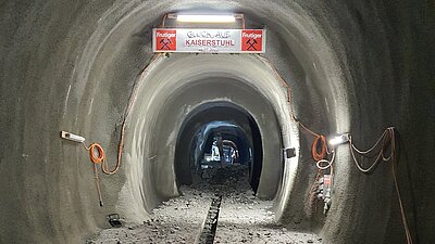 Amberg Engineering - Untertagbau - Spezialtiefbau - Tunnelbau - Ingenieurbau - Metro - Bahn - Strasse - Versorgungstunnel - Unterirdische Räume - Bauwerkserhaltung - Planung - Design - Statik - Projektmanagement - Geotechnik - BIM - Aerodynamik - Lüftung - Risiko Sicherheitsmanagement - Referenzen - Projekte - Gotthard Basistunnel - Brenner Basistunnel - Albula Tunnel - Metro Bukarest - Flughafen Montreal - Chip Fabrik - Versuchsstollen - Hochgeschwindigkeitszug - Versorgungseinrichtungen - Nuklearer Abfall - Amberg Engineering - Schweiz - Management Team - Marktverantwortliche - Nachhaltigkeit - Fachverbände - Karriere - Jobs - News - Events - Company Engineering - Underground construction - Specialist deep construction - Tunneling - Civil engineering - Metro - Railway - Road - Utility tunnel - Subterranean spaces - Structural maintenance - Planning - Design - Statics - Project management - Geotechnics - BIM - Aerodynamics - Ventilation - Risk & Safety Management - References - Projects - Gotthard Base Tunnel - Brenner Base Tunnel - Albula Tunnel - Bucharest Metro - Montreal Airport - Underground chip factory - Test gallery - High-speed train - Utility facilities - Nuclear waste - Amberg Engineering - Switzerland - Management Team - Market Managers - Sustainability - Associations - Careers - Jobs - News - Events